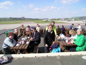 Tea at the airport 