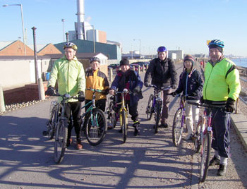 Roger, Suzanne, Fred, Neil, Mei and Ian outside Carats cafe 