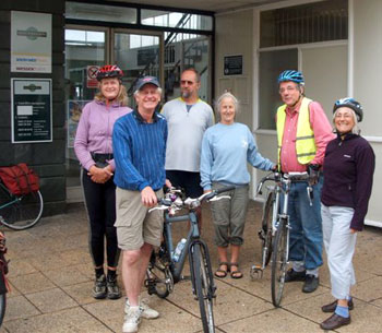 Tessa, Mick, Terry,Sue, Ian and Anne 