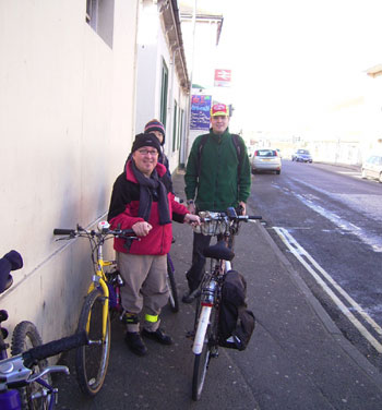 Fred, Mei and Neil at Seaford station 