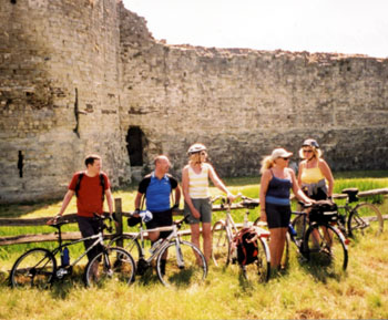 Neil, Manu, Tessa, Marilyn and Helen at Pevensey Castle