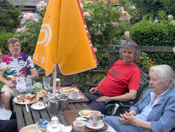 Jeff and Jim at lunch [Joyce's photo] 